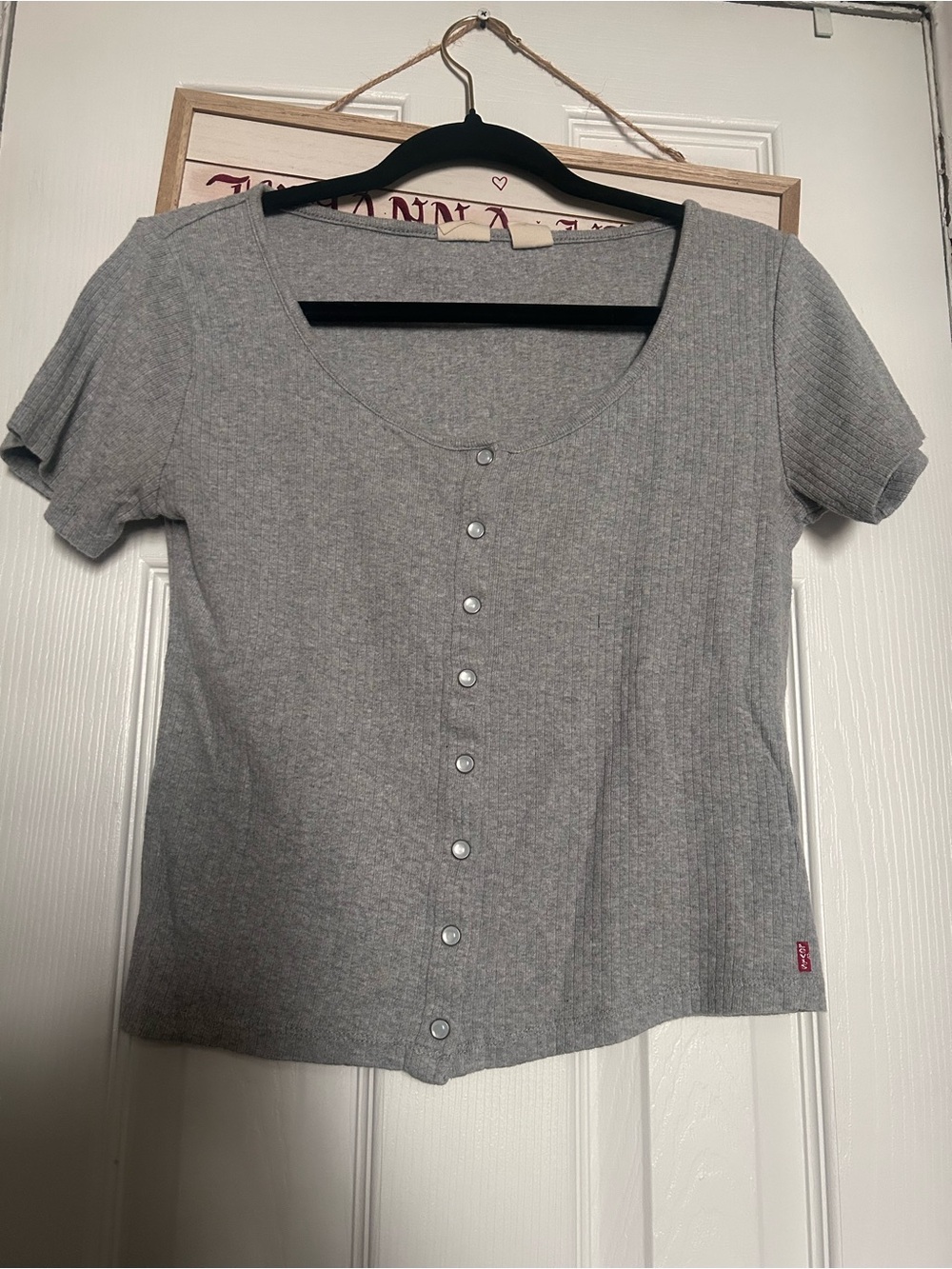 Levi's Heather Gray Scoop Neck Button-Front Crop Top